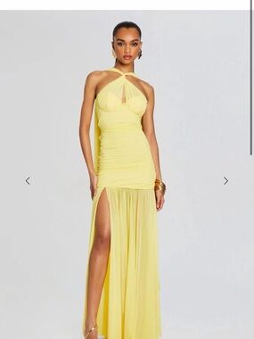 Retrofete Yellow Halter Formal Elegant Gown
